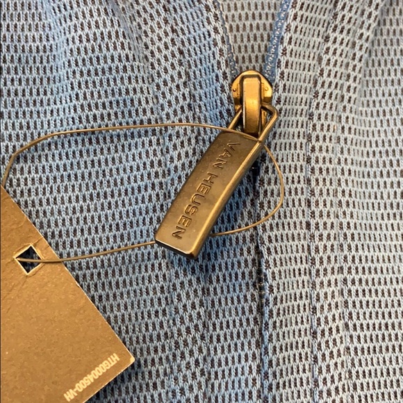 NWT Long Sleeved Quarter Zip - Picture 3 of 6